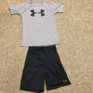 UNDER ARMOUR logos Boys youth size large shorts and shirt set outfit Excellent.